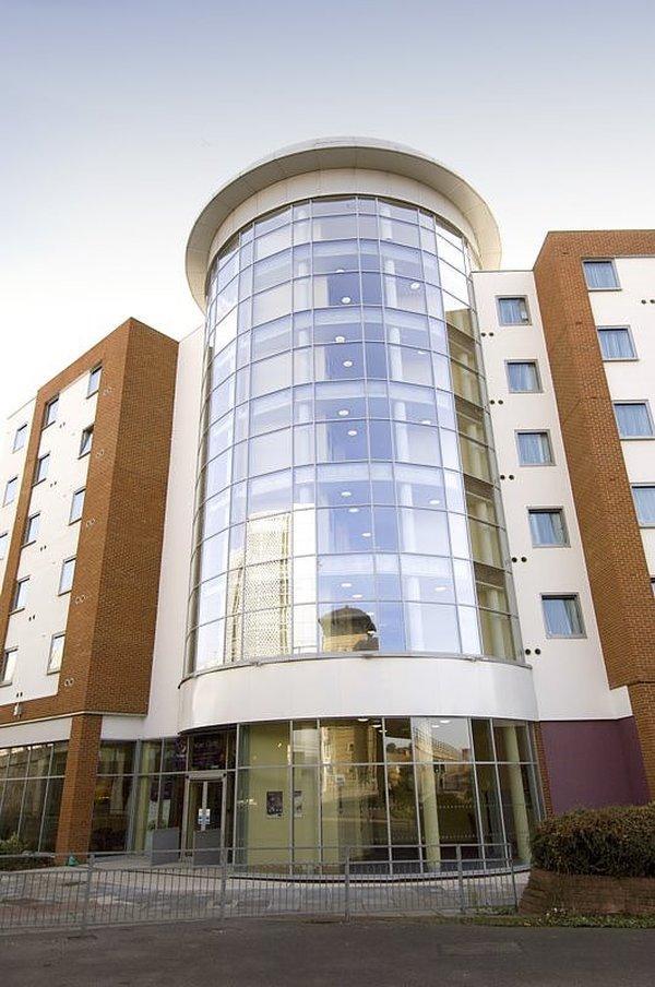 Premier Inn Reading Central Екстериор снимка